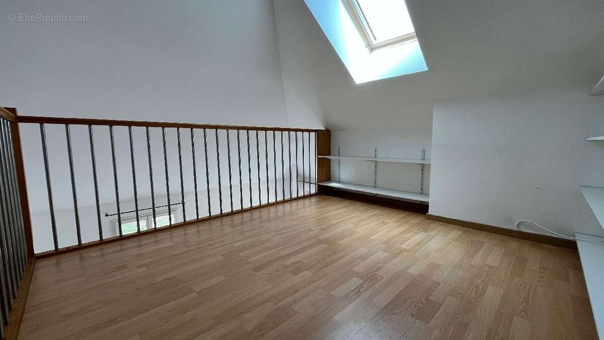 Appartement 108 m² à Louvres  - photo 6