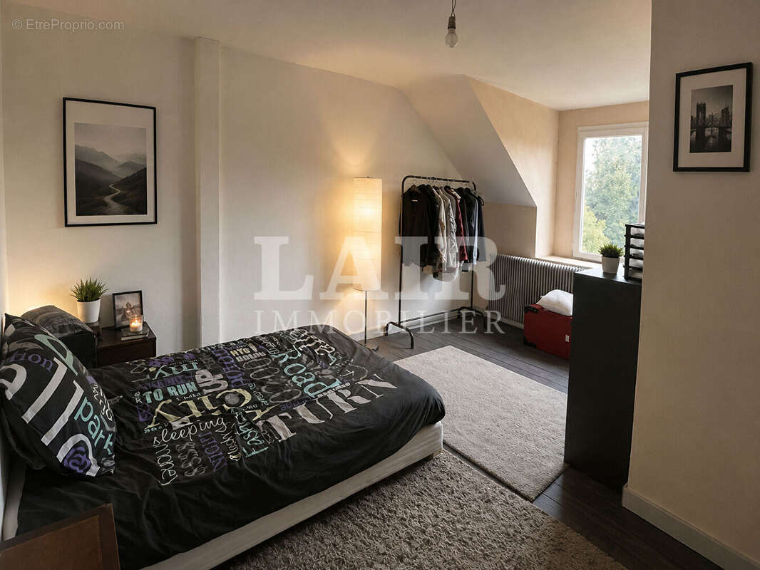 Fresnay-sur-Sarthe  Maison familiale de 136 m² - photo 3