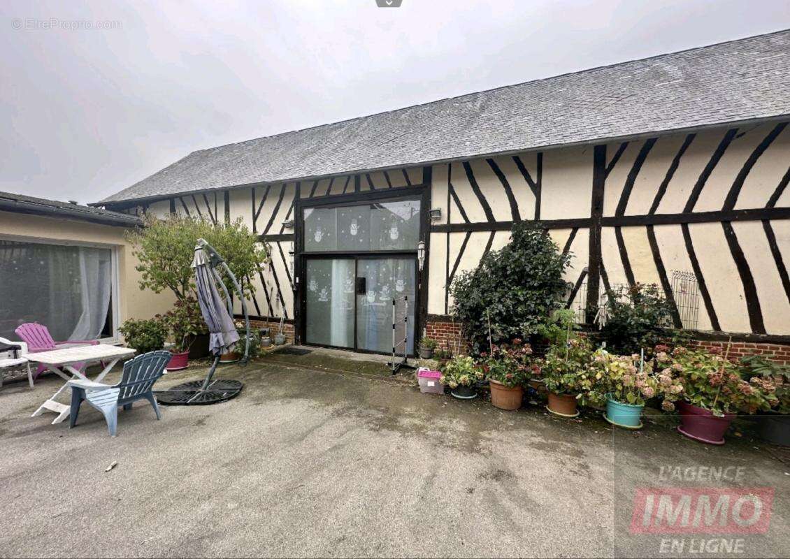 Maison et dépendances - photo 3