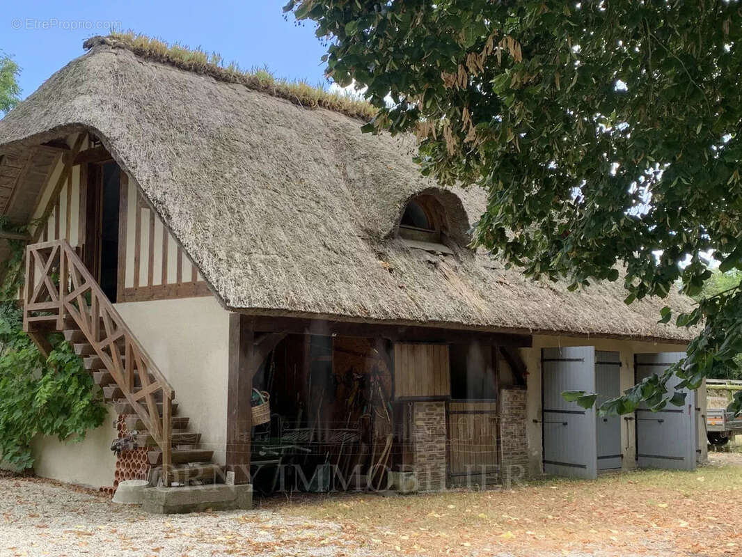 Maison à PONT-L&#039;EVEQUE
