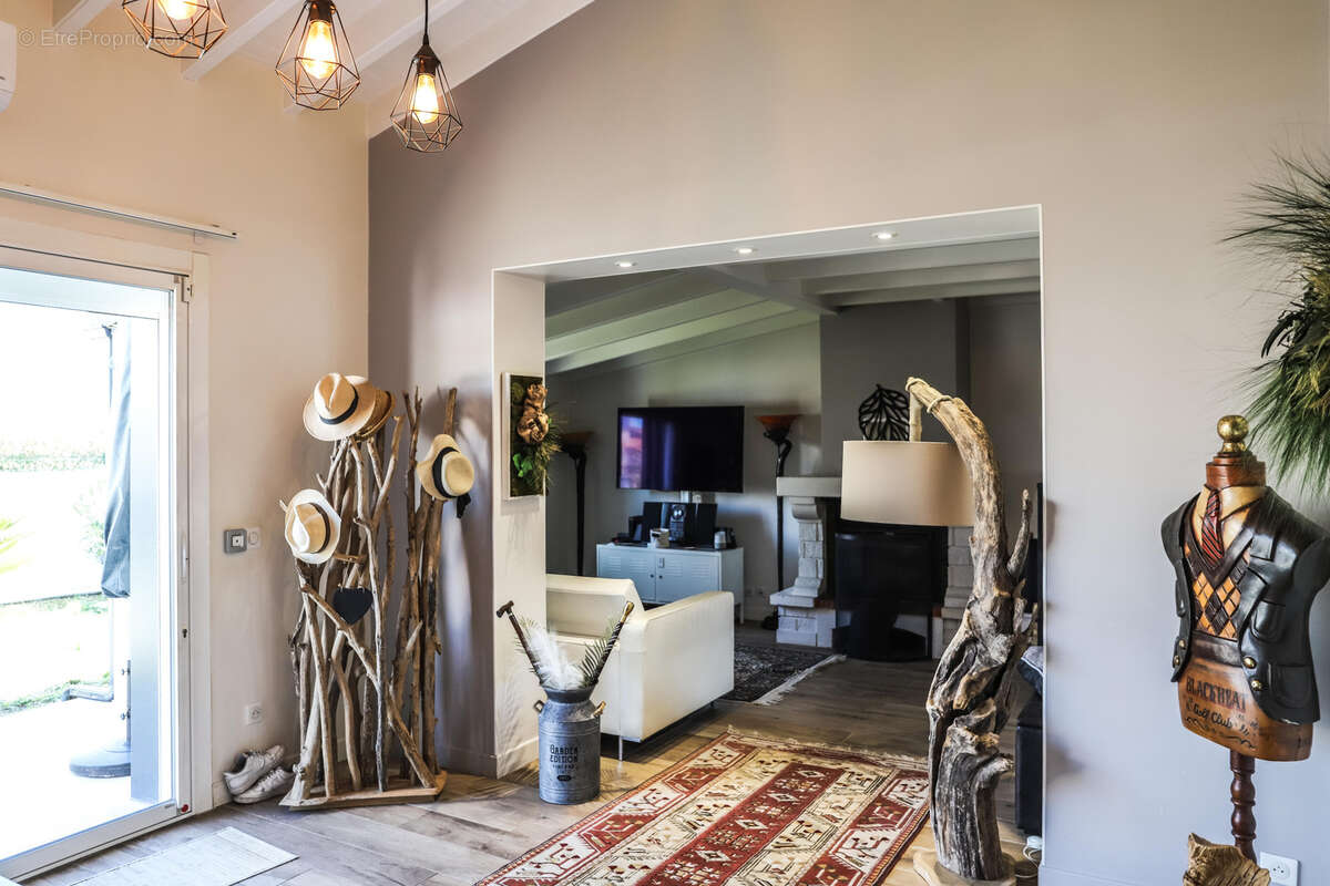 Maison à VAUX-SUR-MER