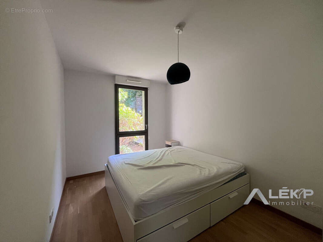 Appartement 65 m² à Nanterre  - photo 5
