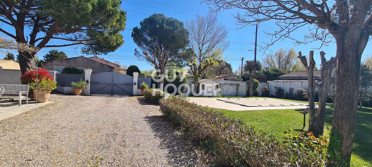 Maison à CAUMONT-SUR-DURANCE