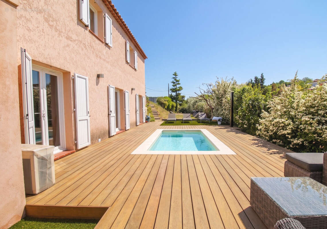Maison individuelle récente - secteur saint-pierre de féric / costières - vue dégagée et calme avec piscine - photo 2