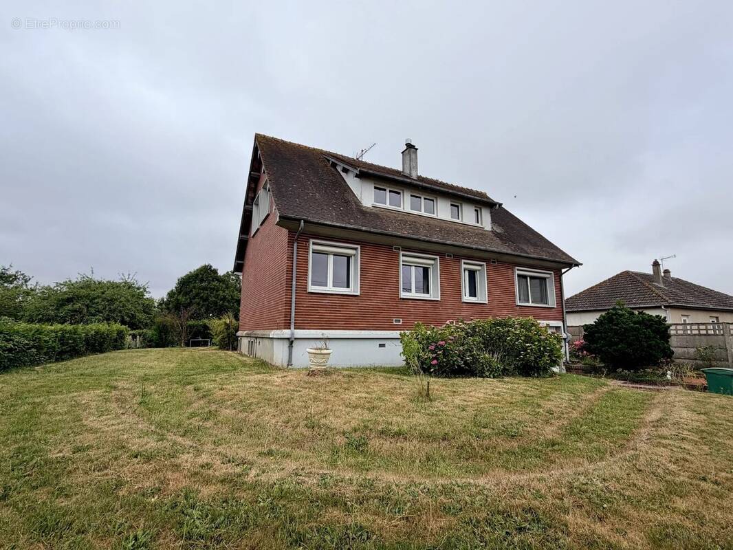 Maison à BERNAY