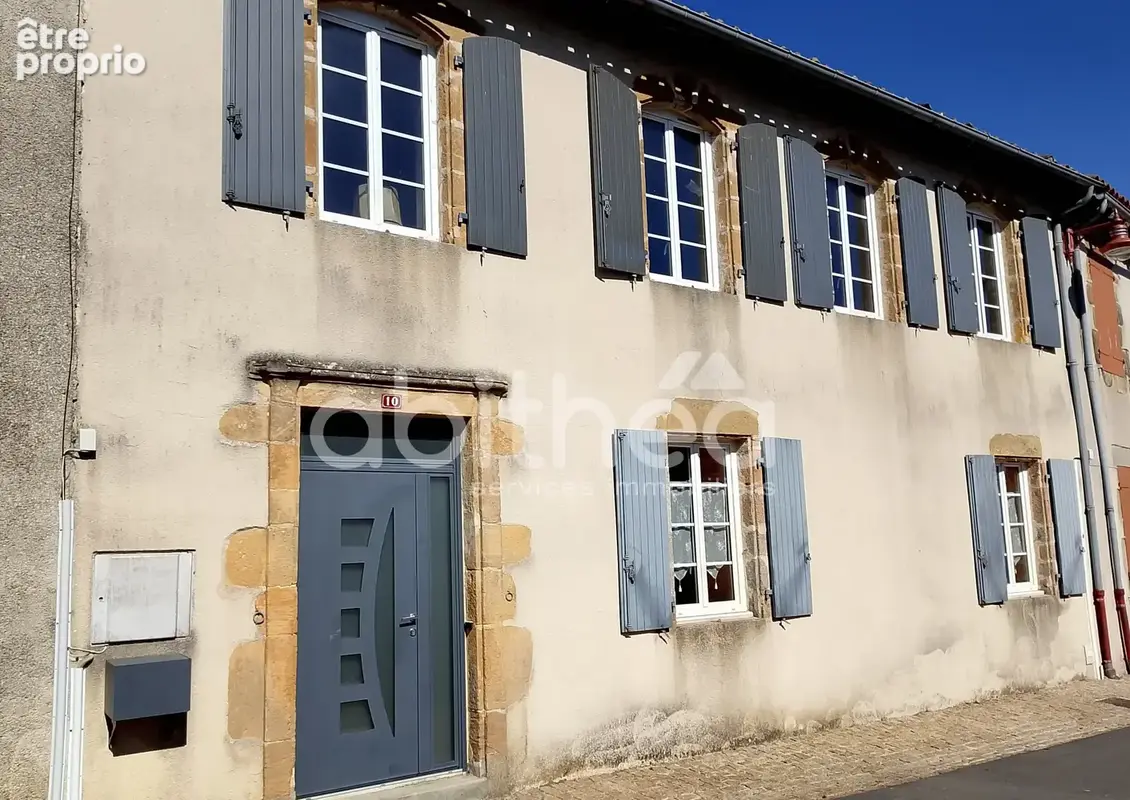 Maison à CONFOLENS