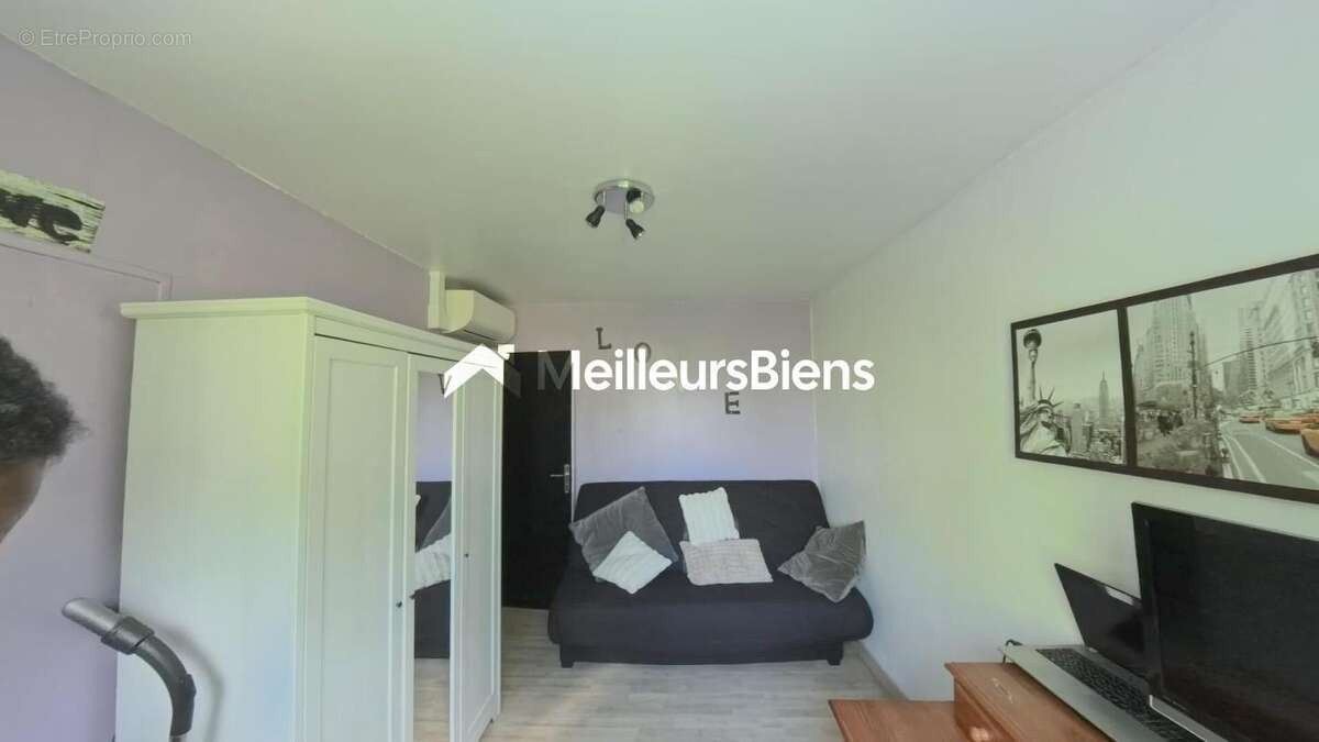 Savigny-le-Temple maison 105 m² 3 chambres(+1 aménageable dans le séjour en L), jardin, balcon, climatisation et grand garage - photo 9