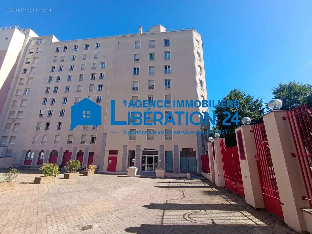 Bel appartement 5 pièces de 92,72 m² à Saint-Étienne - photo 2