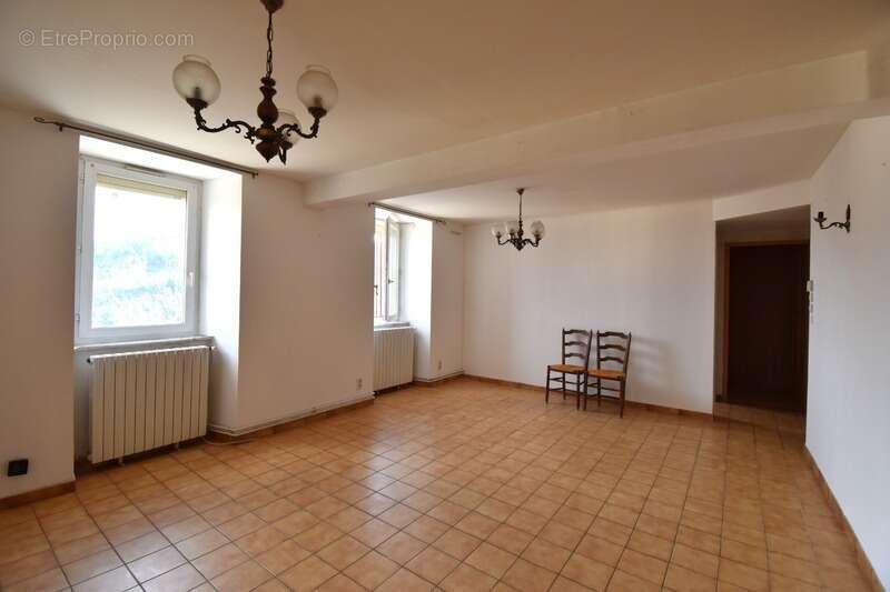 Maison à SAINT-AGREVE