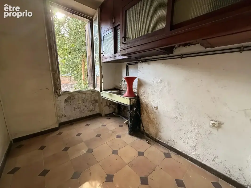 Spécial investisseurs – t2 bis 66 m² à rénover – marseille 5e - photo 6