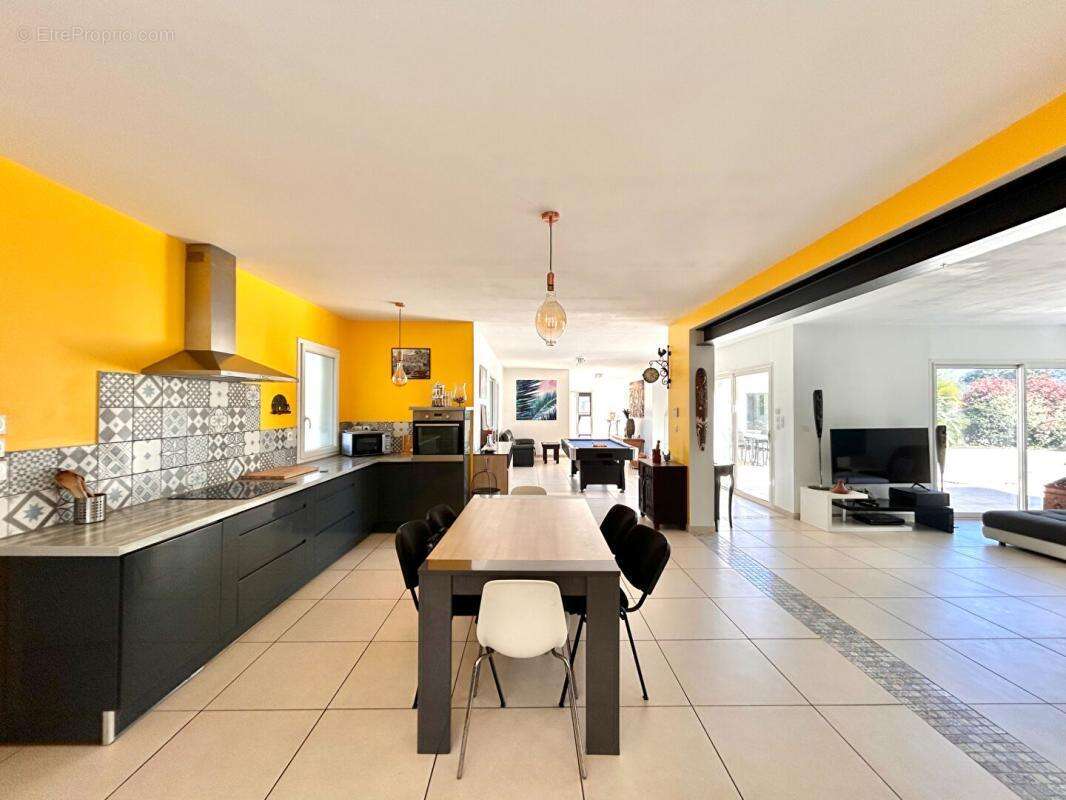 Maison à MARSAC-SUR-L'ISLE