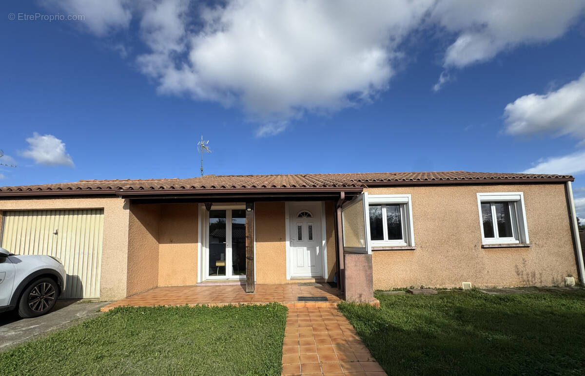 Maison à FROUZINS