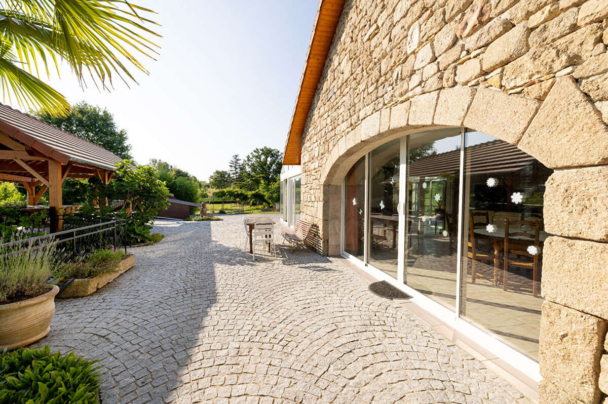Maison à DOMERAT