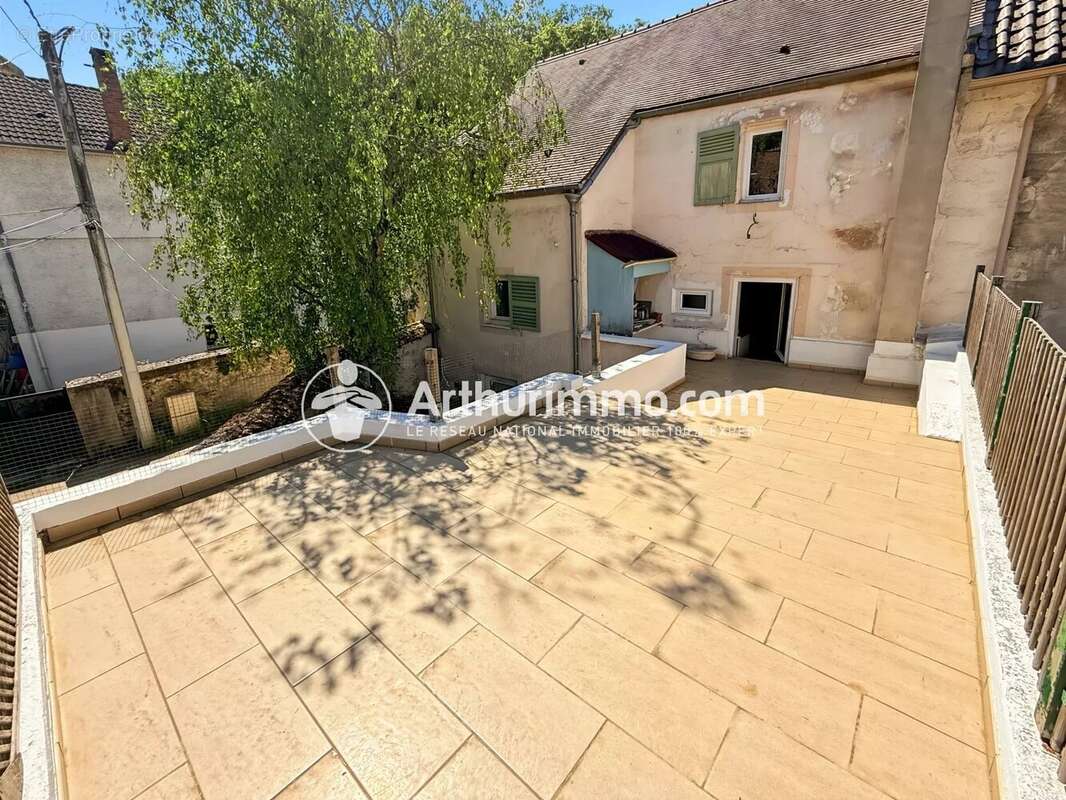 Maison à ETIOLLES