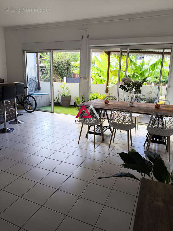 Appartement à SAINT-DENIS