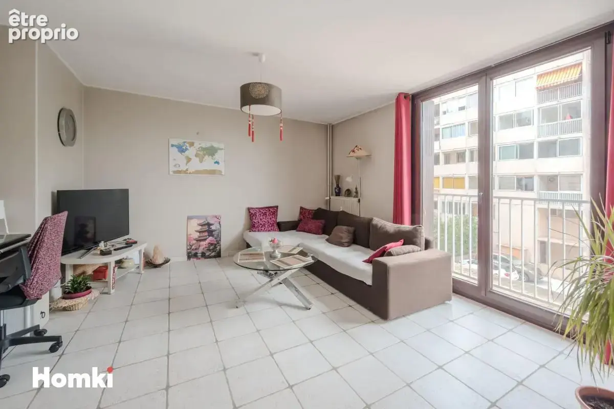 Appartement T4 de 81 m² + terrasse + ascenseur à La Seyne-sur-Mer 83500, Chemin du Vieux Reynier - photo 2