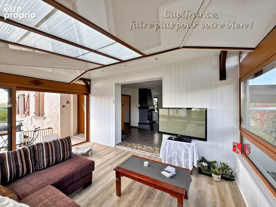 LA CLAYETTE (71) Maison à vendre,150 m², 8 pièces, 5 chambres, piscine sur terrain de 771 m² - photo 4