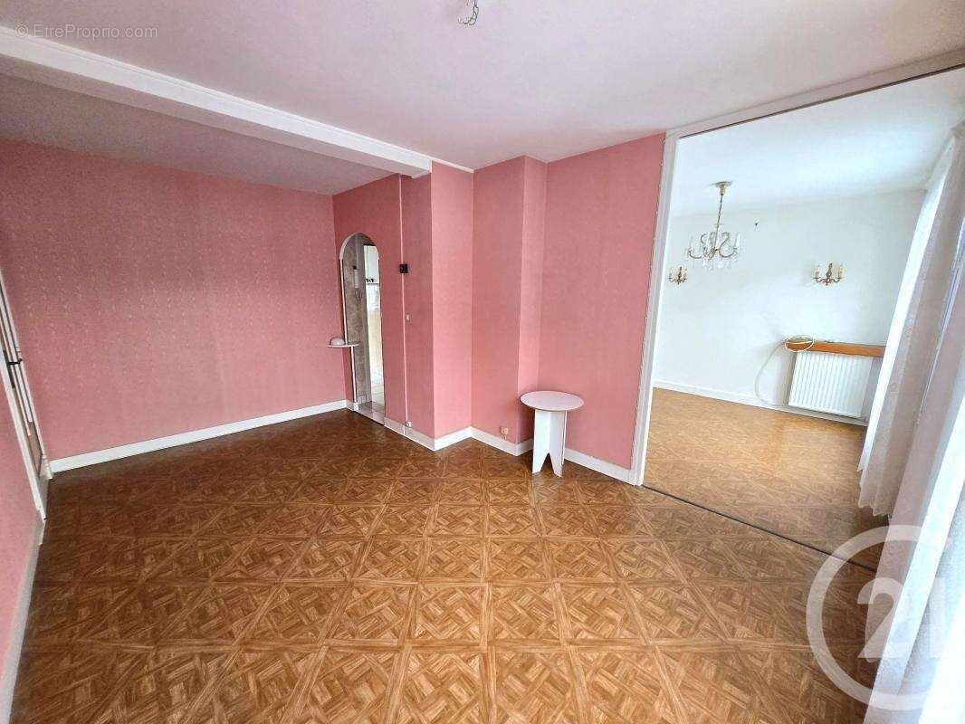 Appartement à PONT-SAINTE-MAXENCE