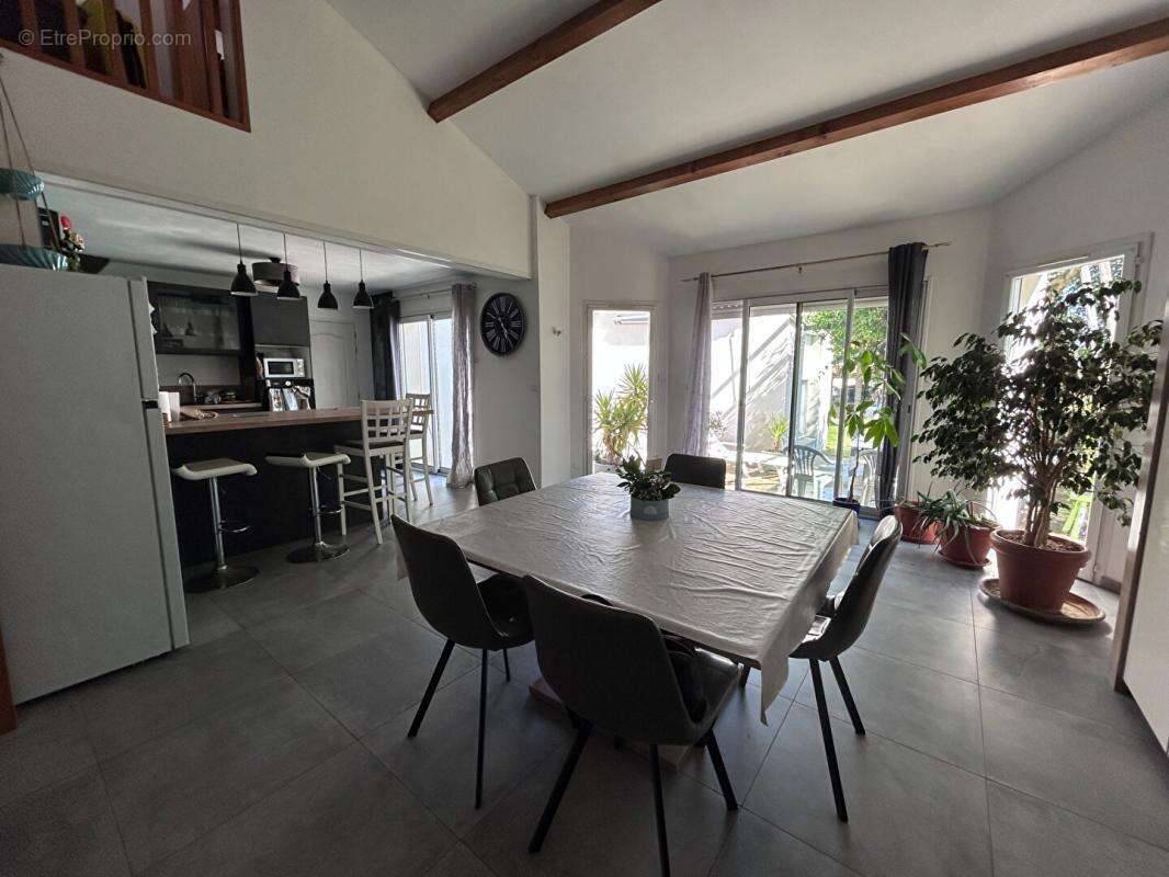 Maison 7 pièces 175 m2 - photo 2