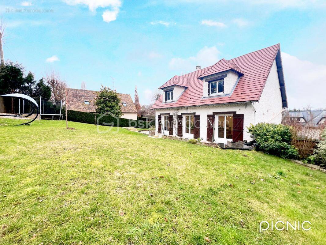 Maison à MARLY-LE-ROI