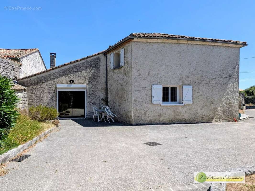 Charmante maison de 3 chambres à Puymoyen - photo 15