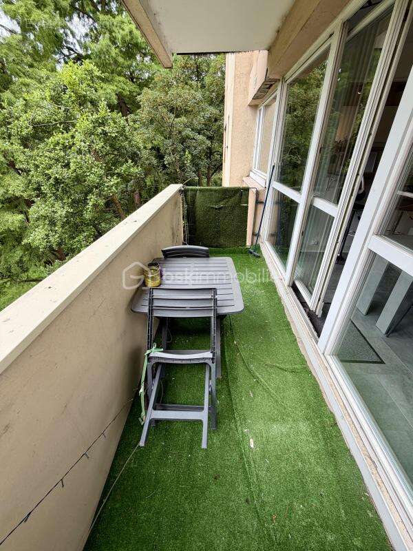 Appartement f3 71m2 avec balcon + cave + parking - photo 7