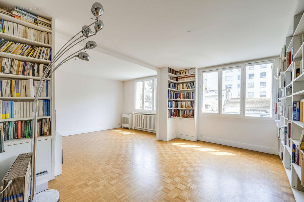 Appartement à PARIS-12E