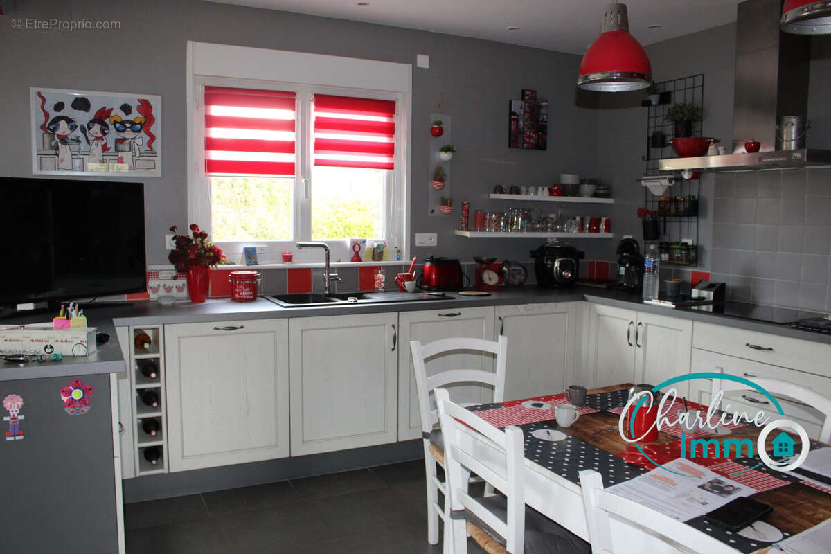 Maison à BERNAVILLE