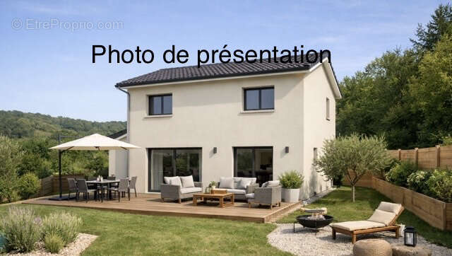 Maison à SAVIGNY