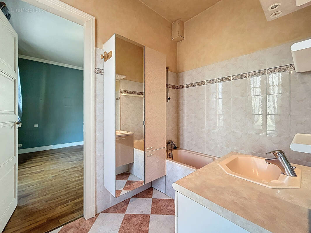 Appartement à BRIVE-LA-GAILLARDE