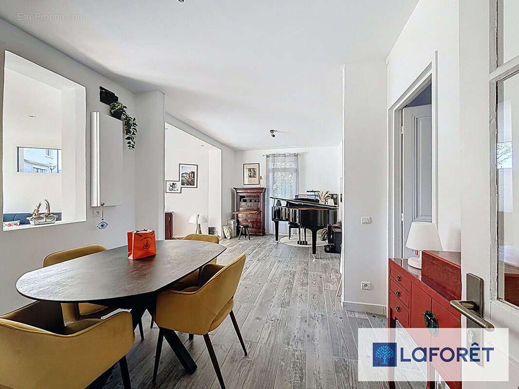 Maison à CHAMPIGNY-SUR-MARNE