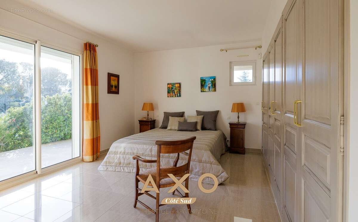 Maison à SAINT-CANNAT