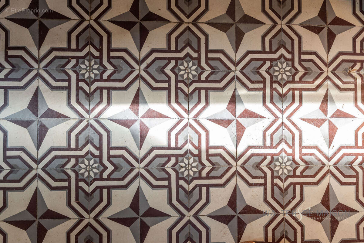 Maison à CHERVES-RICHEMONT