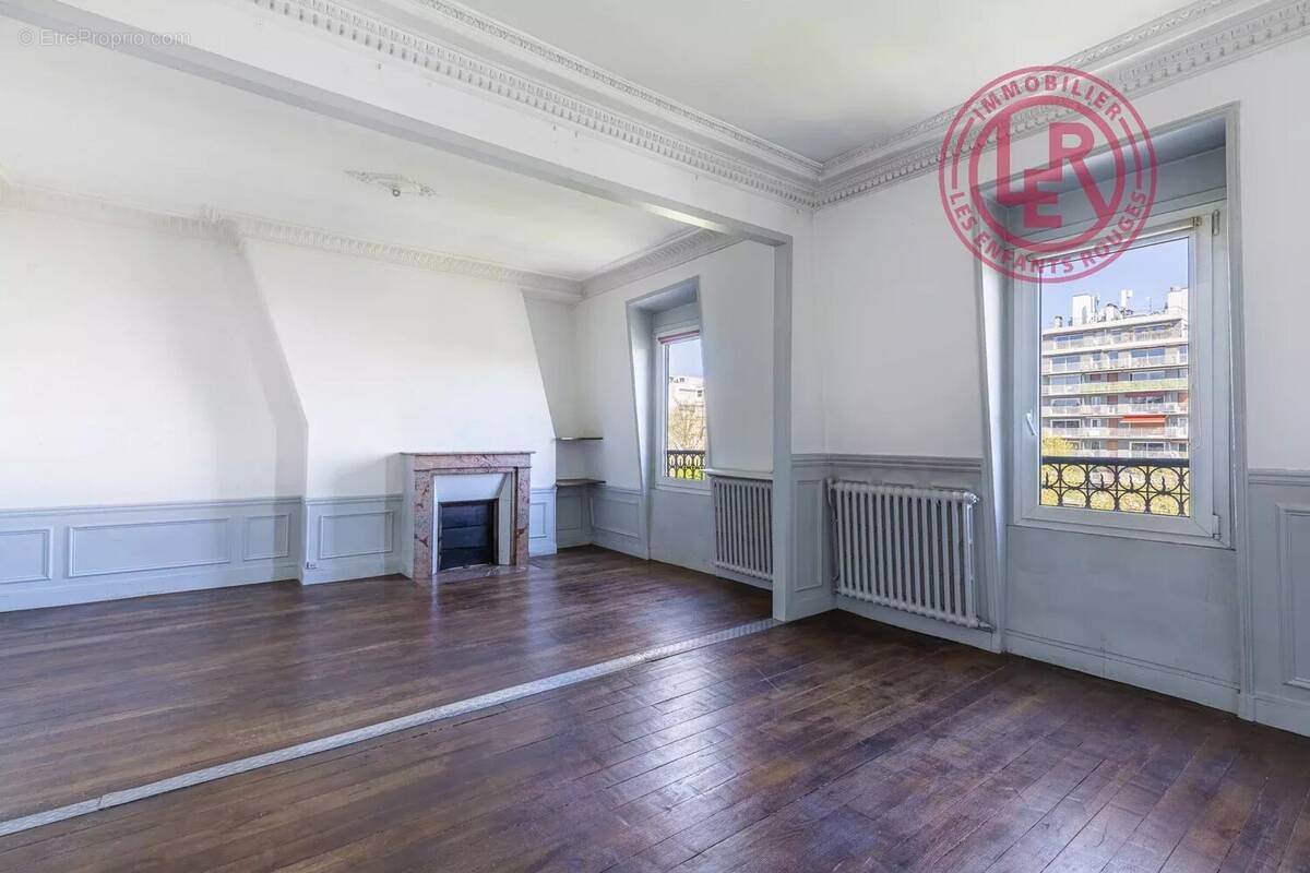 Appartement à PARIS-12E