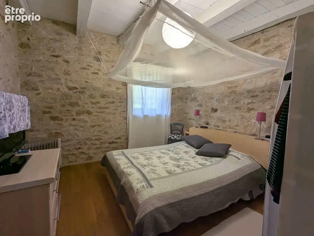 Maison en pierre avec dépendance - photo 7