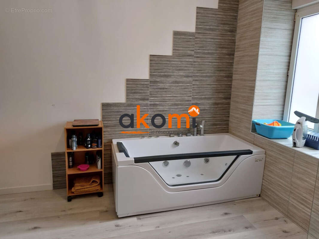 Appartement 305 m² à Fraize  - photo 2
