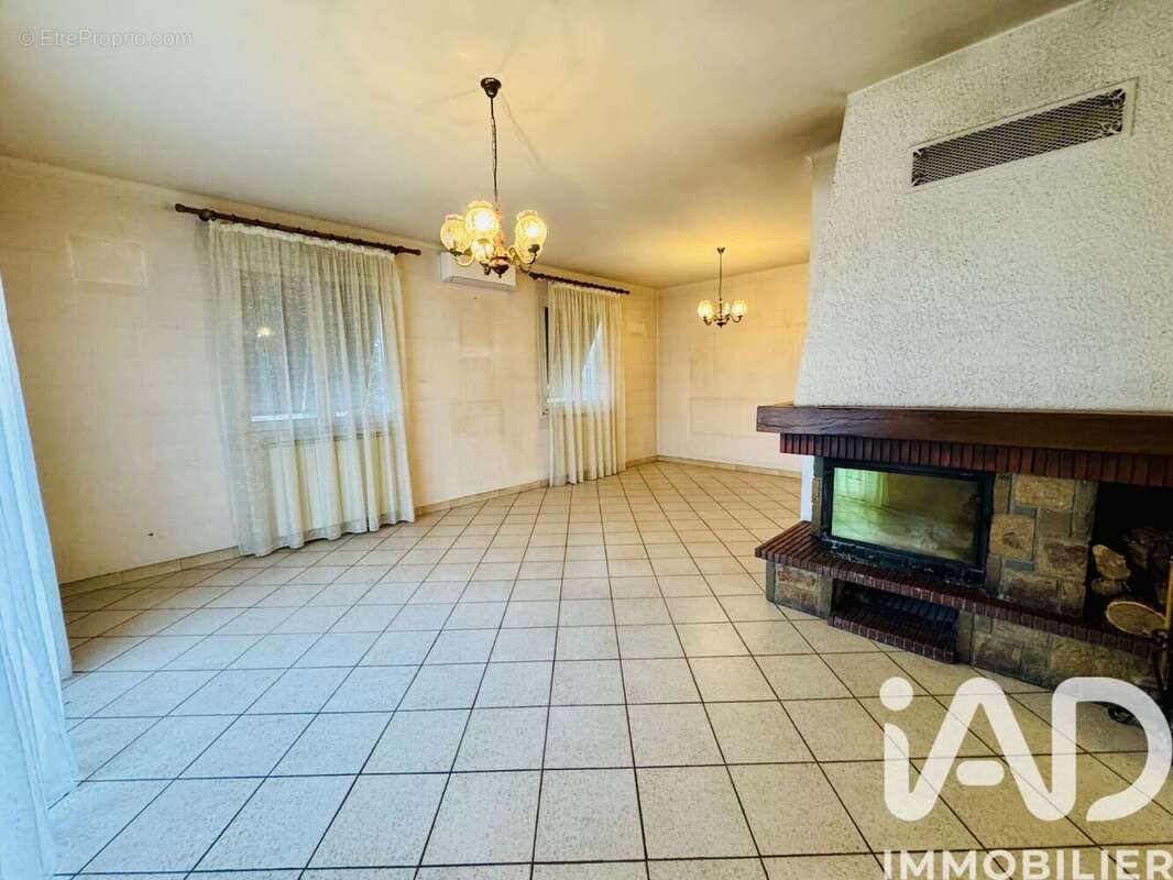 Photo 3 - Maison à ROUSSILLON