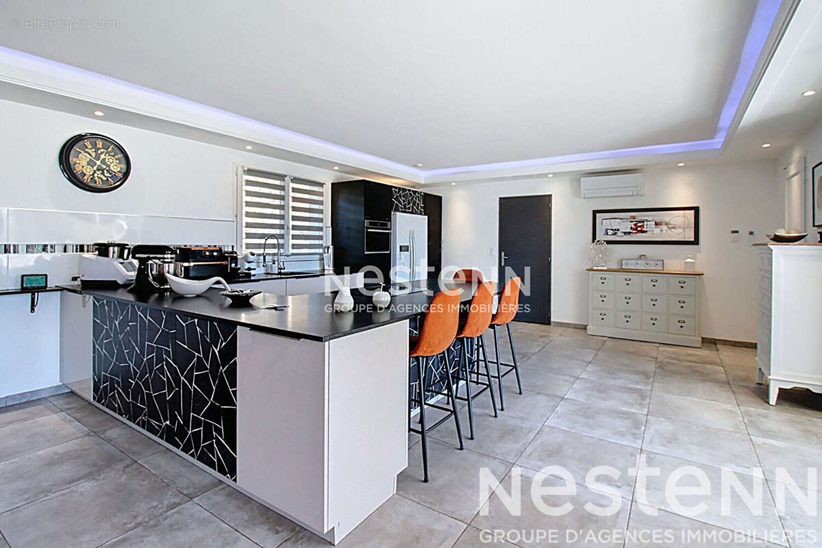 Maison à LE CANNET-DES-MAURES