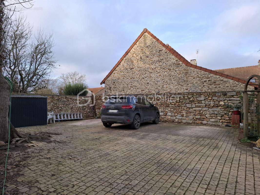 Duplex familial lumineux au cœur d’Auvernaux – volumes, calme et stationnement privatif - photo 19