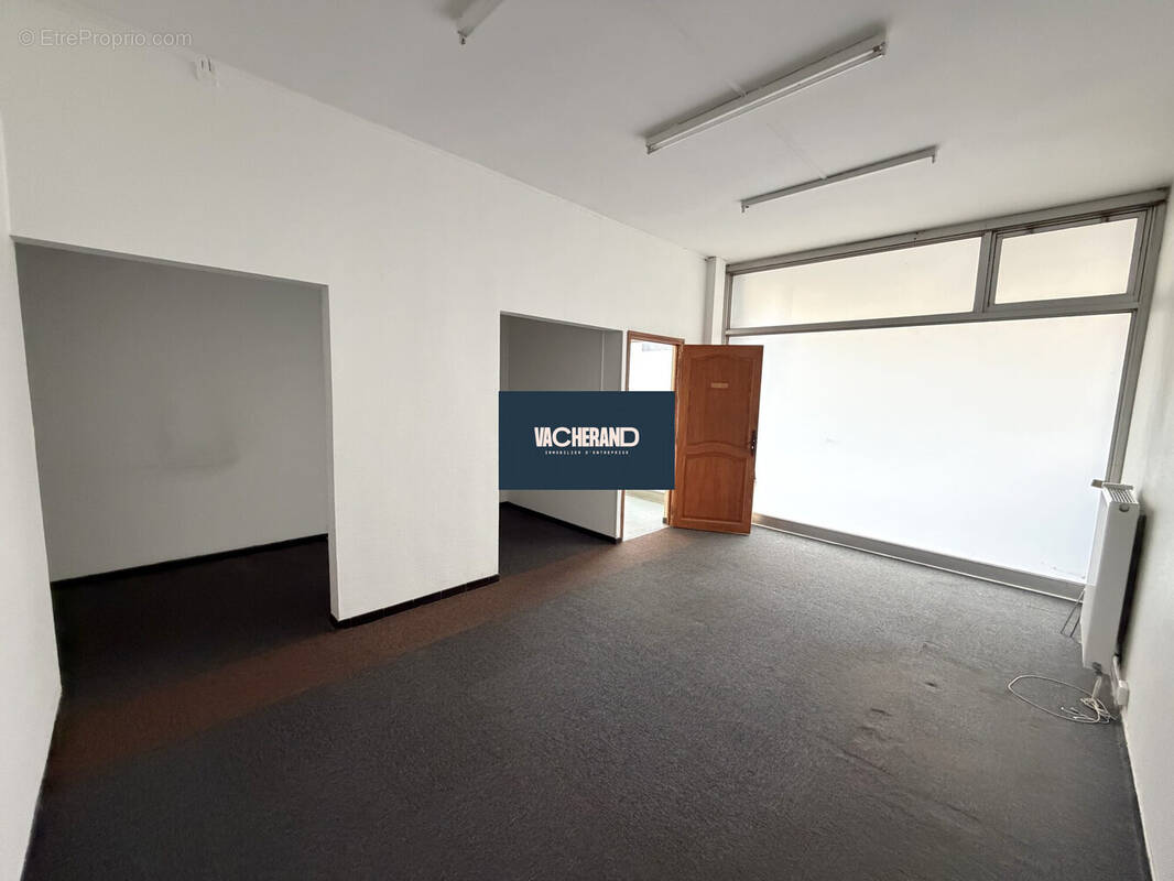 Commerce à LA MADELEINE