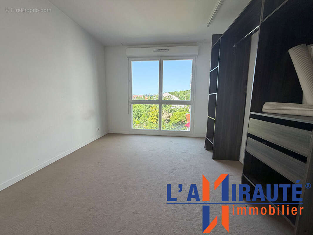 Appartement à SARTROUVILLE