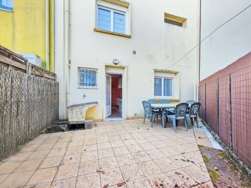 Maison à LE PASSAGE