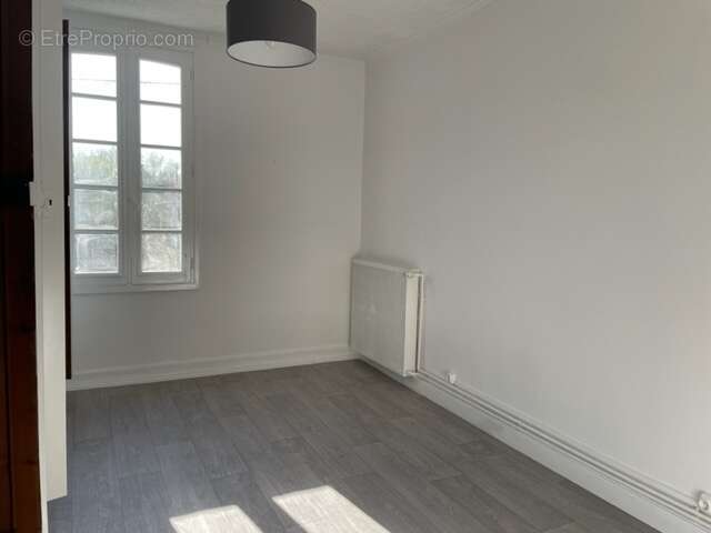 Maison à AUTHON-EBEON