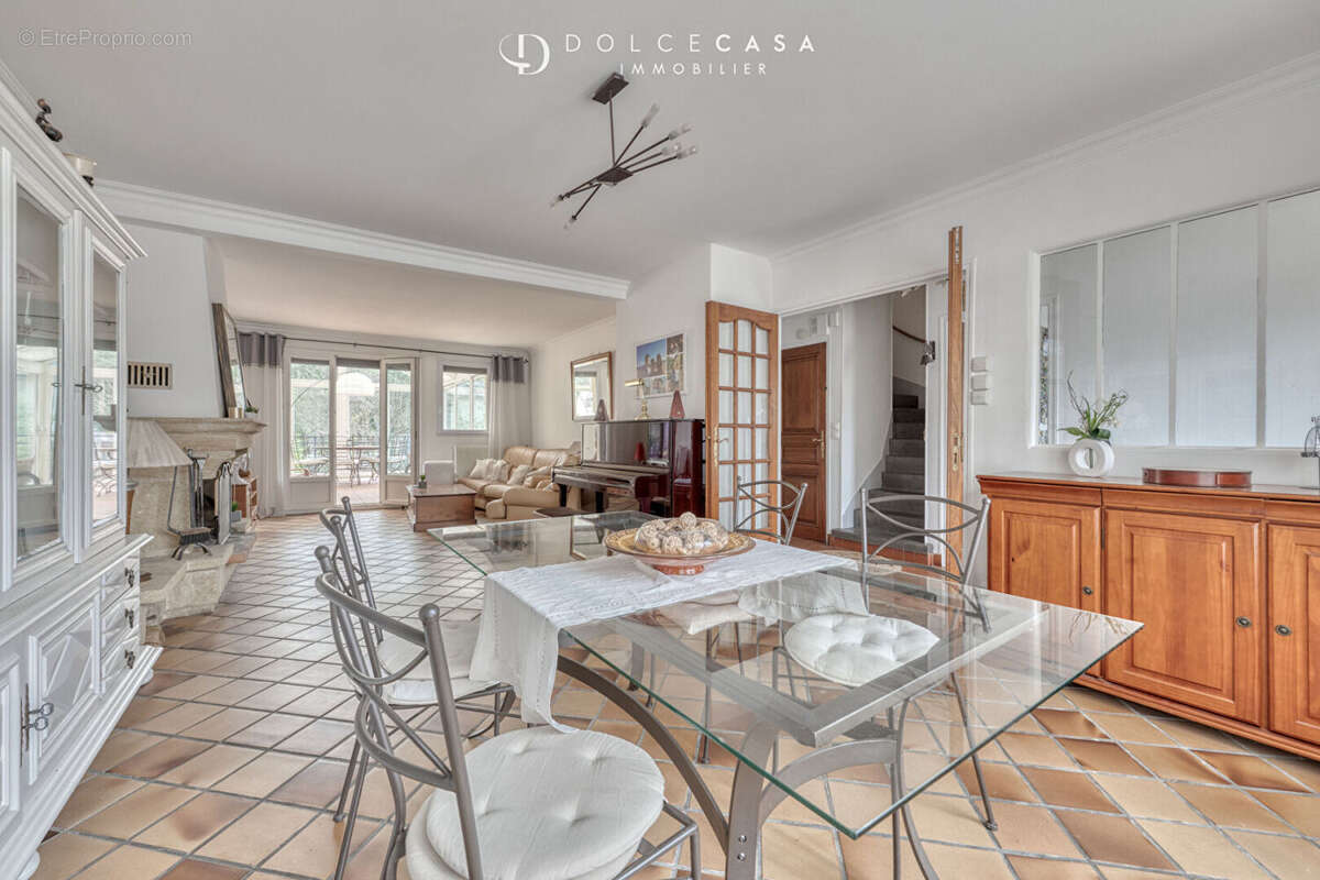 Maison à BRY-SUR-MARNE