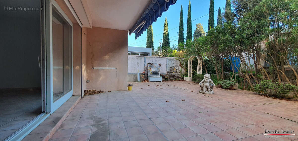 Appartement à SANARY-SUR-MER