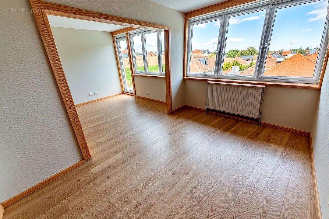 Appartement 73 m² à Cambrai  - photo 3