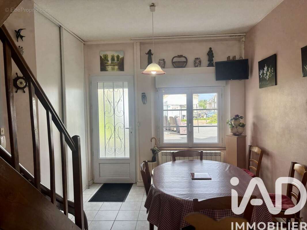 Photo 2 - Maison à TREVIERES
