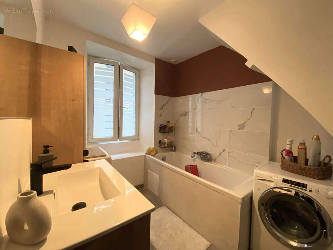 Appartement à SERAINCOURT