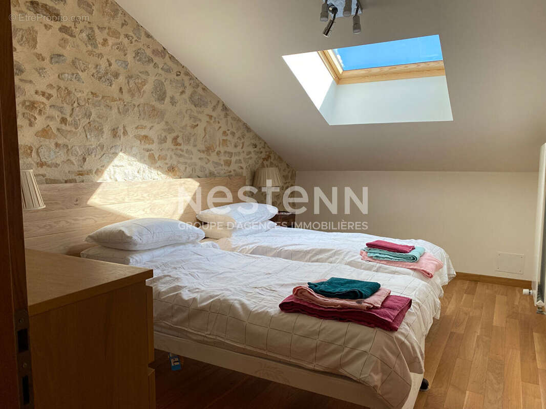 Maison à PIEGUT-PLUVIERS