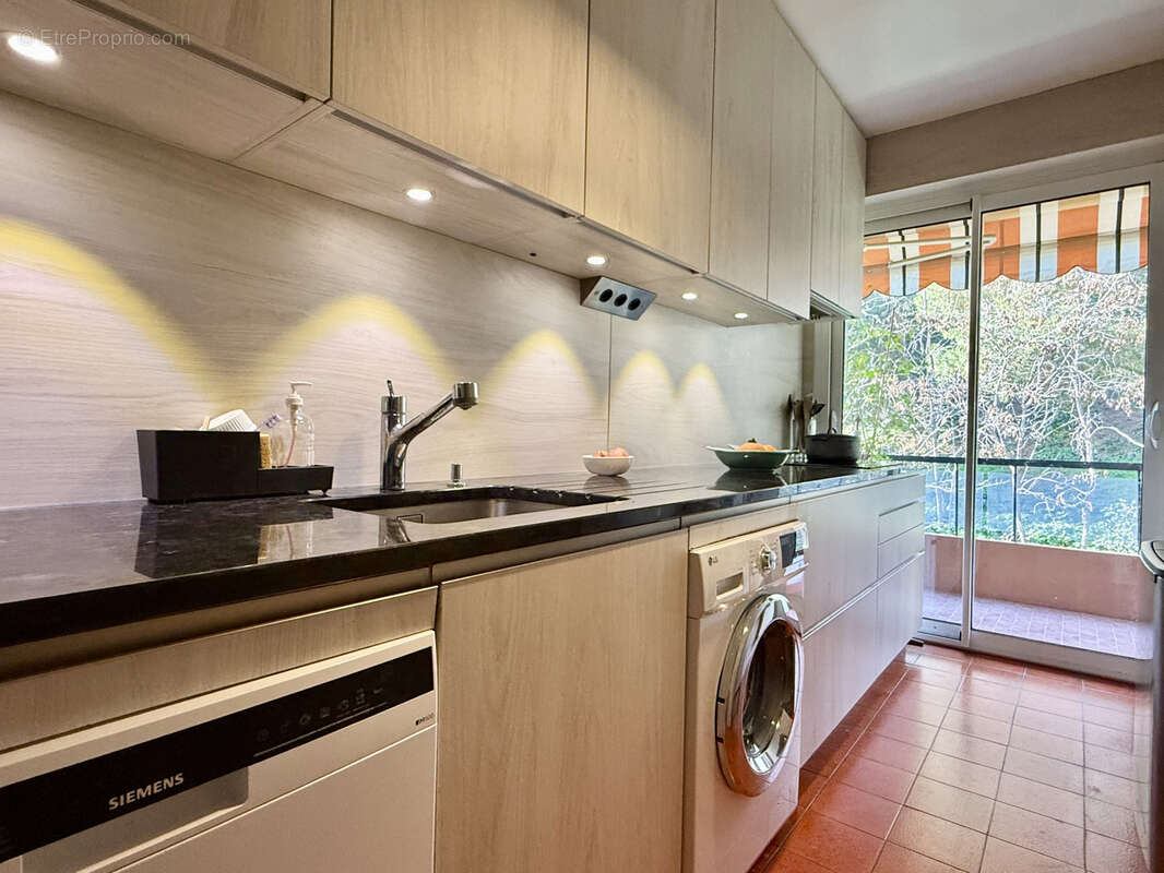Appartement à ROQUEBRUNE-CAP-MARTIN